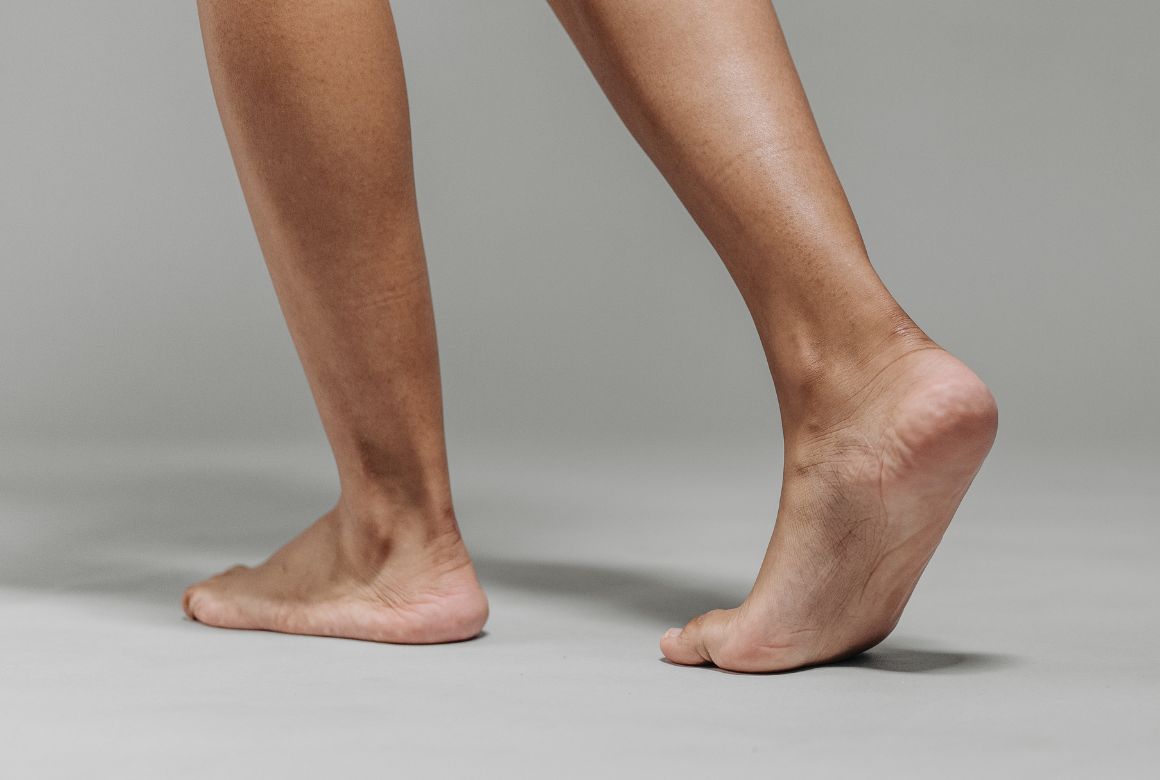 Enlever la corne des pieds: Astuces & Traitements