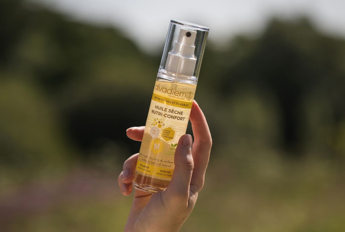 L'Huile Sèche Nutri-Confort : la solution multi-usage pour la peau fragile des enfants