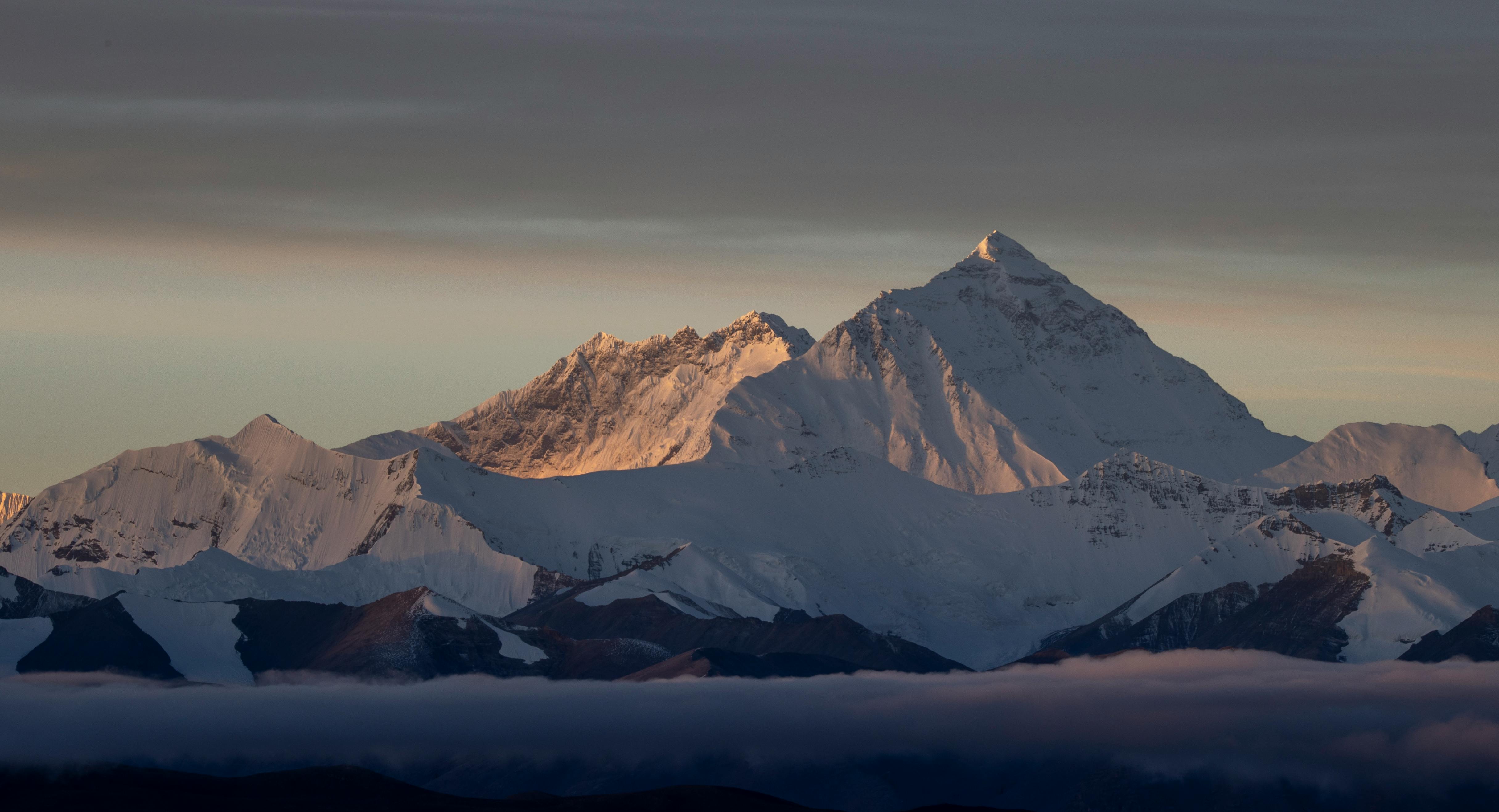 Everest, amputation, miel de thym : comment les travaux du Pr Descottes ont permis de cicatriser en 6 semaines ce que l’hôpital n’avait pas réussi en 2 mois