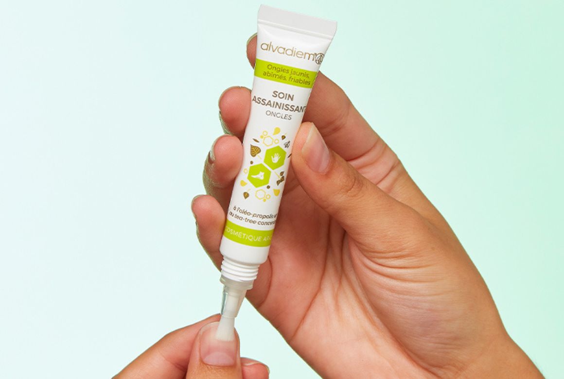 Ongle jaune: Soins, traitements et routines - Alvadiem