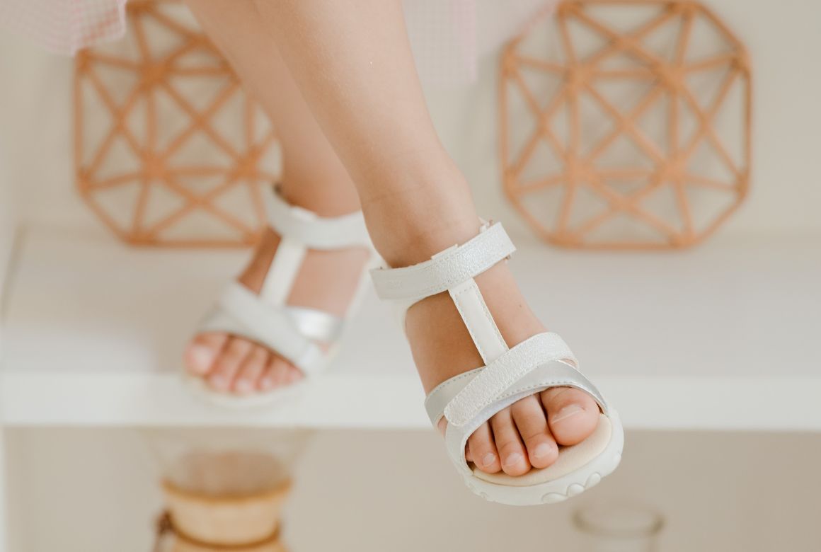 Tache blanche sur les ongles : causes et traitements