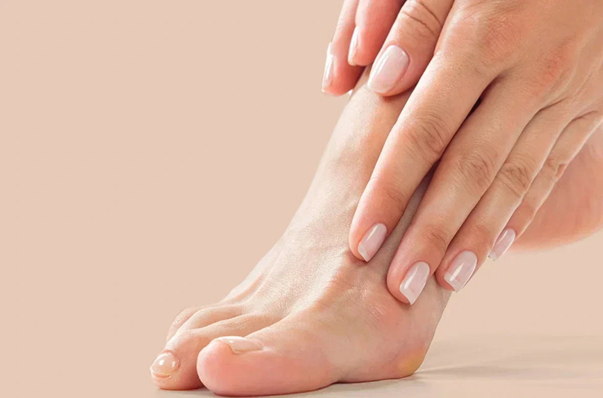 Ongle de pied noir : causes, que faire et comment le soigner ?