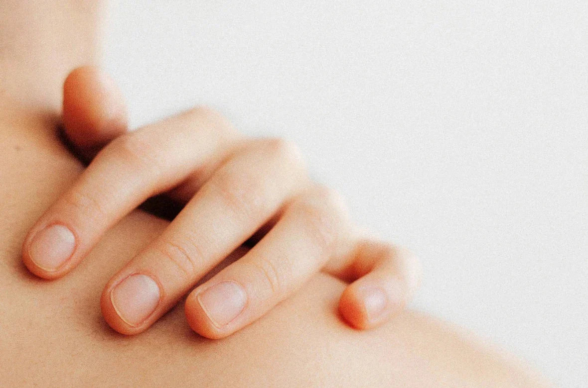 Découvrez les soins pour les ongles abimés