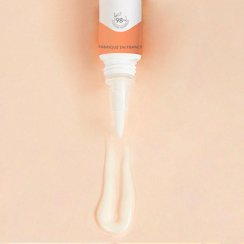 Ongles durs, épais, dédoublés