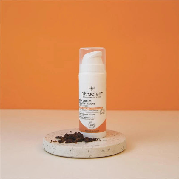 Ongles durs, épais, dédoublés