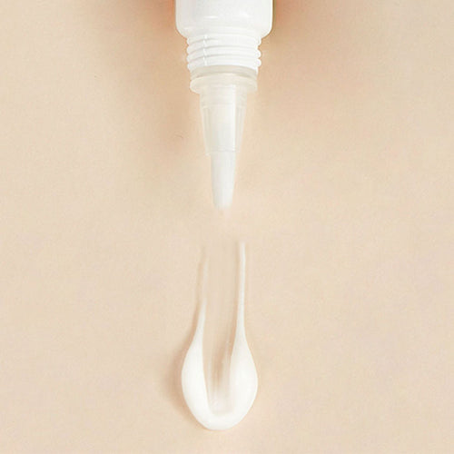 Ongles fragilisés, cassés, rongés