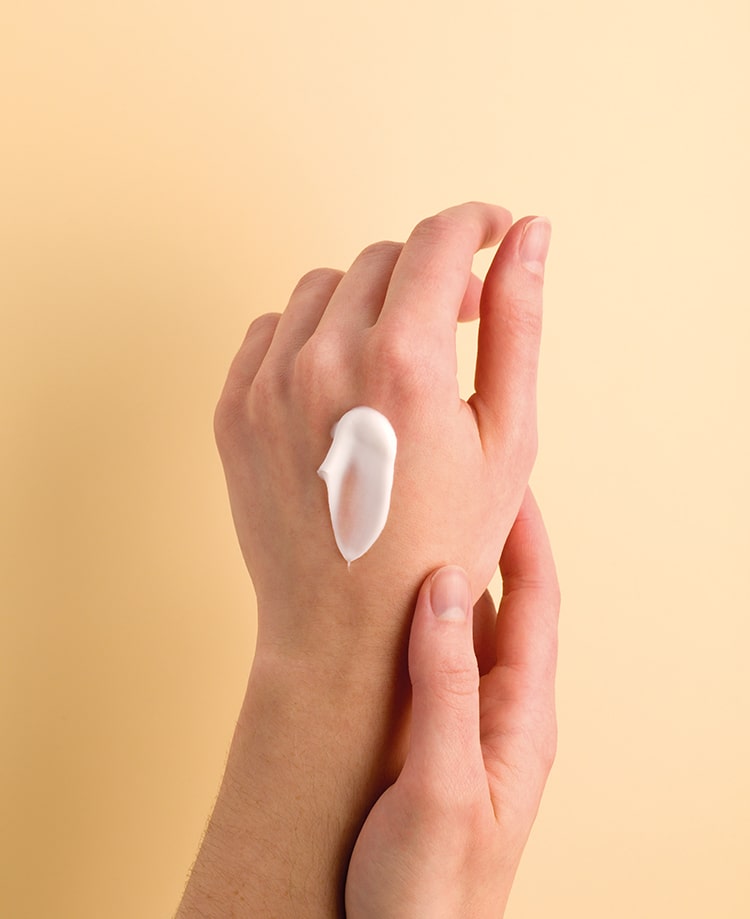 Creme main hydratante pour peau sensible au miel d acacia 